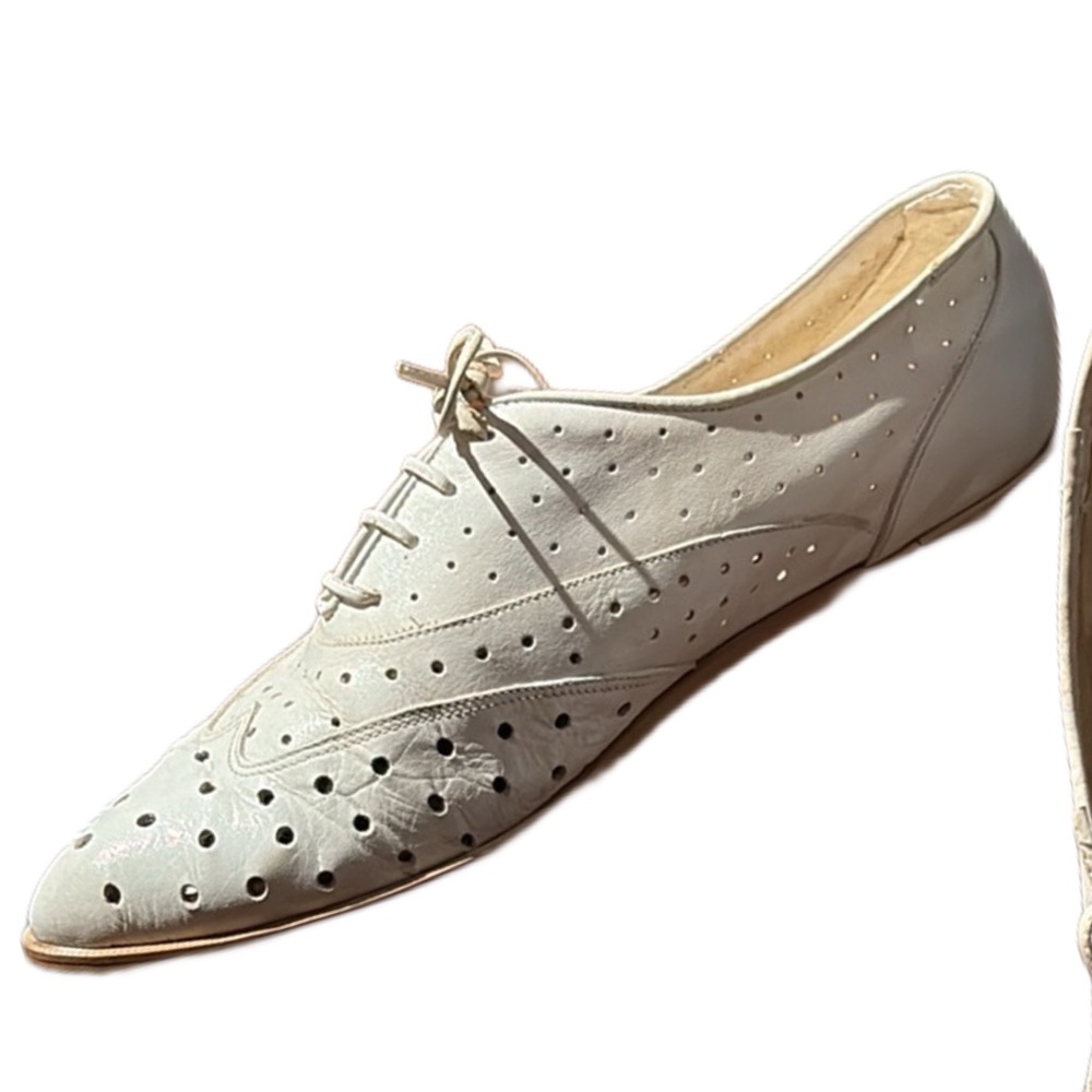Women's Cream Perforated Leather Lace-Up Flats